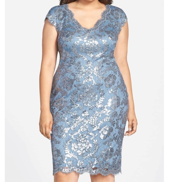 Tadashi Shoji Dresses & Skirts - Tadashi Sequin Lace Double V-Neck Cocktail Dress